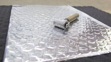 Come insonorizzare correttamente un'auto