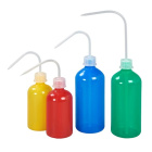 Striekacia fľaša laboratórna LDPE 500 ml modrá – GL25 s bezfarebným uzáverom