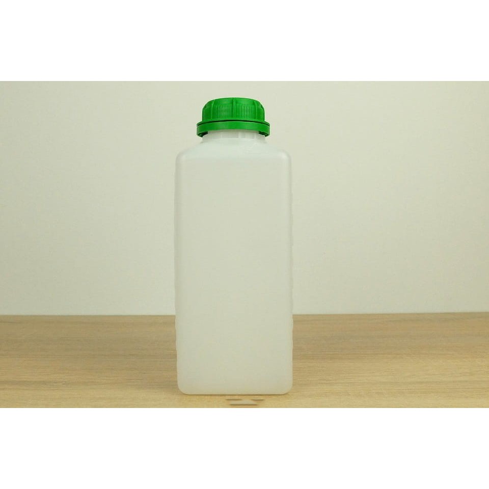 Bottiglia di plastica con tappo verde 1l 220x90mm megamix.sk