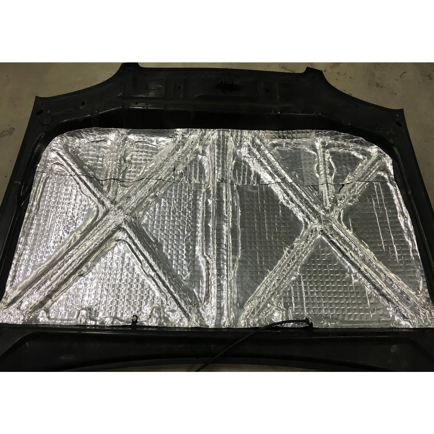 Schiuma autoadesiva 5mm 25x100cm pellicola scura per insonorizzazione LT5 megamix