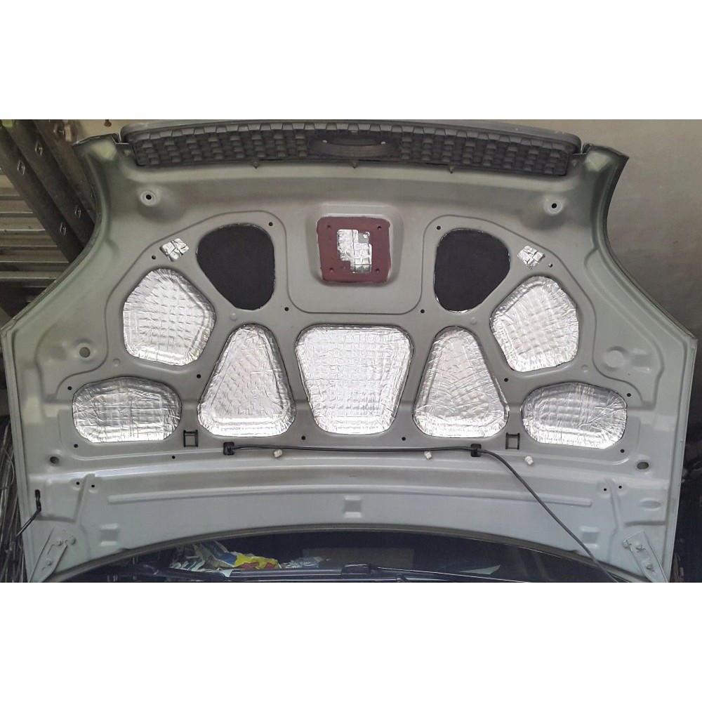 Schiuma autoadesiva 5mm 25x100cm pellicola scura per insonorizzazione LT5 megamix