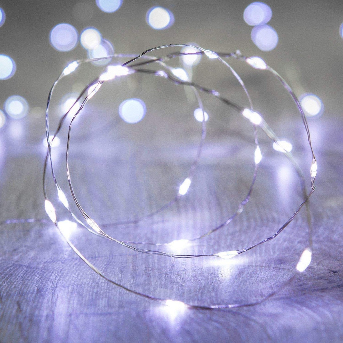 Filo luminoso con 20 lampadine LED a batteria luce bianca fredda megamix.sk