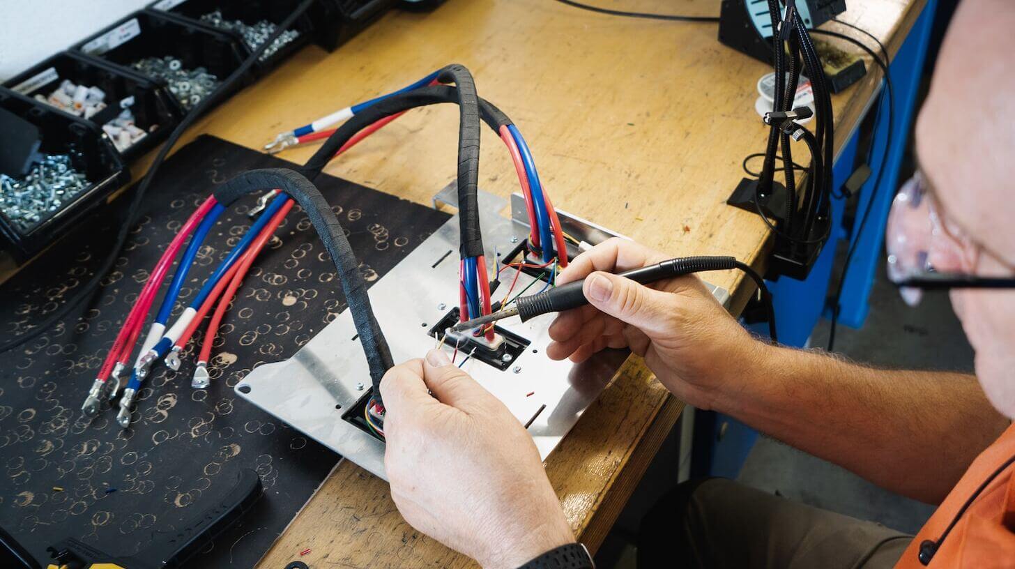 Ako spájkovať medené drôty Come saldare fili di rame